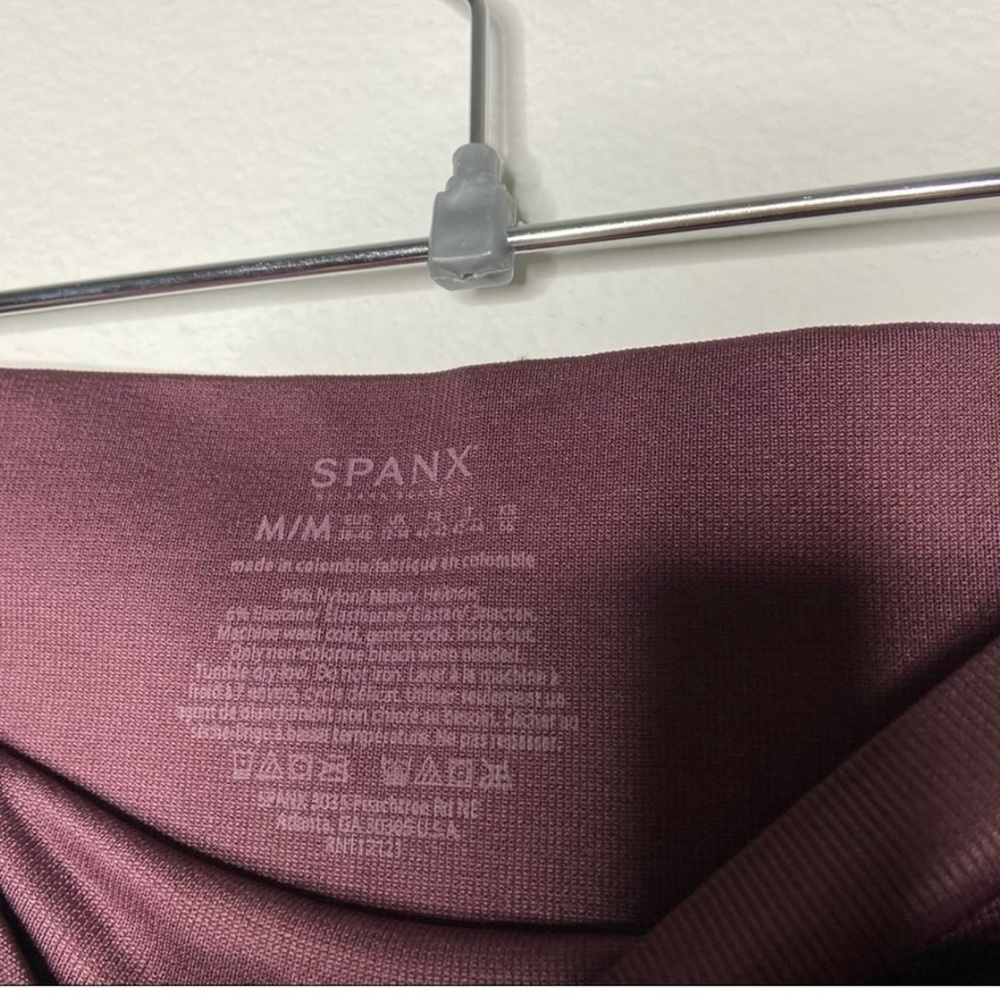 Spanx look at me now seamless Moto leggings size M